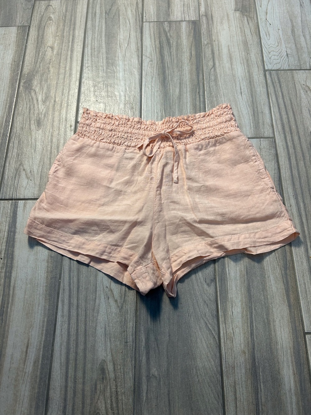 100% Linen Lg Light Salmon Colored Shorts Smocked Waist Paper Bag Breathable